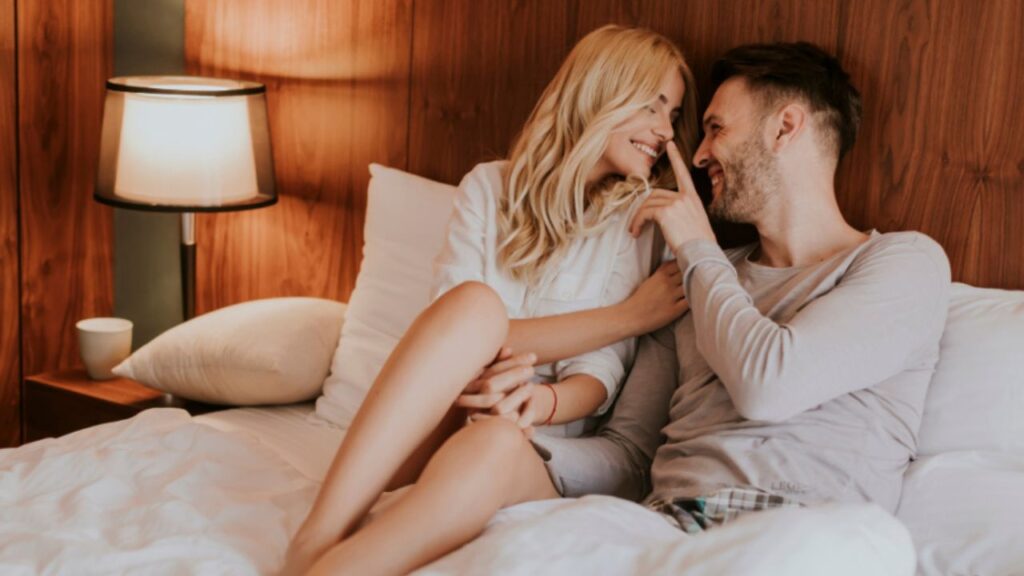 how to make friends with benefits work