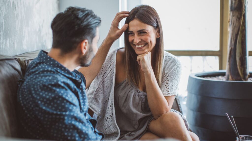 How To Seduce A Married Woman & Have A Great Time