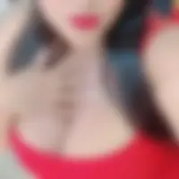 Claire, 28