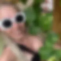 Quyen, 37