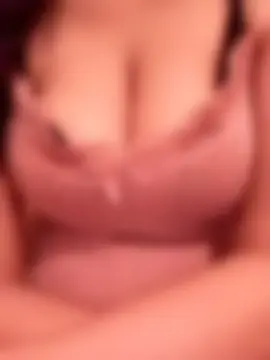 Lila, 29