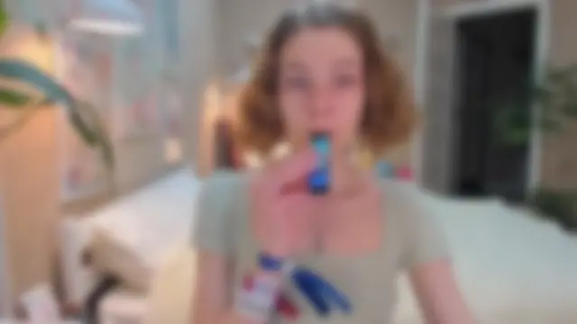 Elise, 26