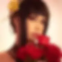 Yesenia, 32