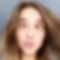 Alexis, 24