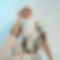 Megan, 21